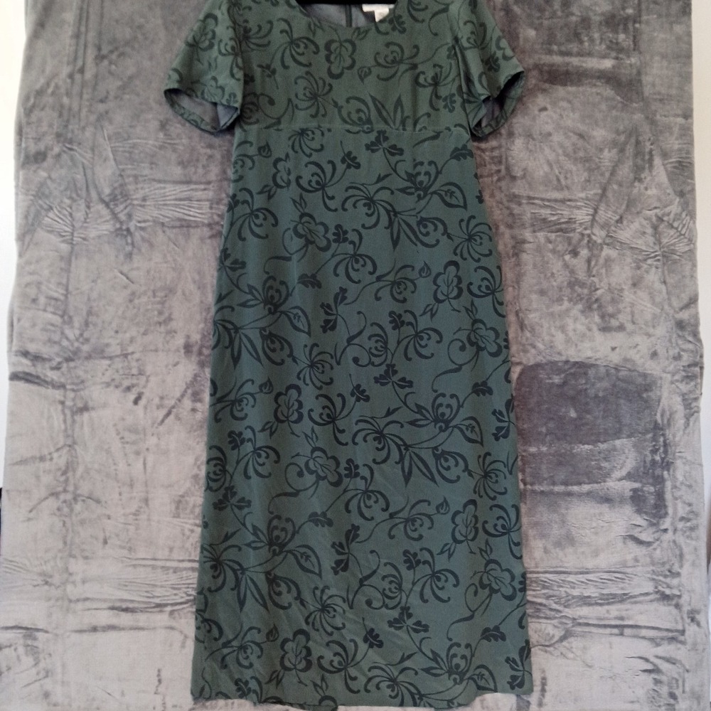 Casual Corner Dress Womens 14 Green Black Floral Silk Short Sleeve Slit Vtg Look